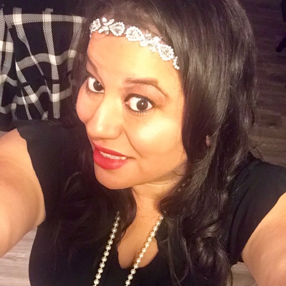 Meet your Posher, Lilly - Picture 2 of 8